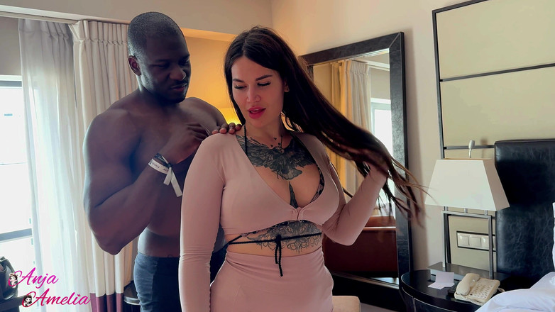 Anja Amelia: ホテルの部屋で初めてのBBC - FFM