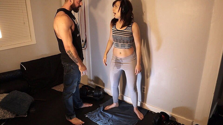 JessTonySquirts: Cewek sange ini muncrat sampai banjir saat lagi olahraga (muncrat intens)