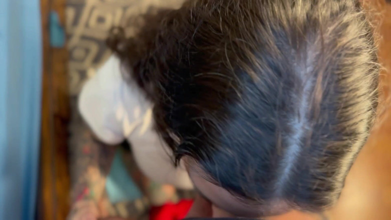 Island Boy Vids: Nedbalý deepthroat kouření od Elli Raven