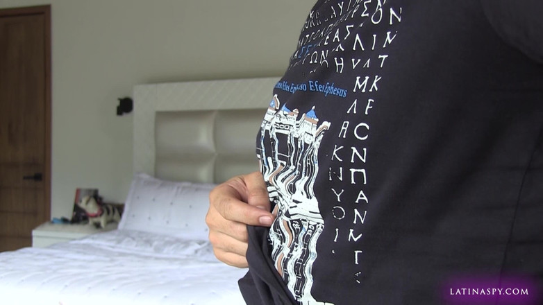 Time traveler: MILF latina dikongkek bosnya