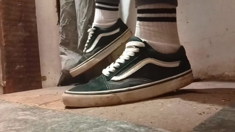 jerkofflover: Vansのブーツで遊ぶ編集動画