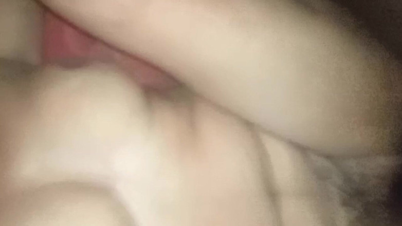 Jhon Hamster: Mijn vriendje komt twee keer klaar in mijn poesje