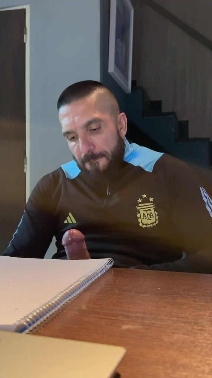Bulltovich: I Cum and Lick It Right off My Glans