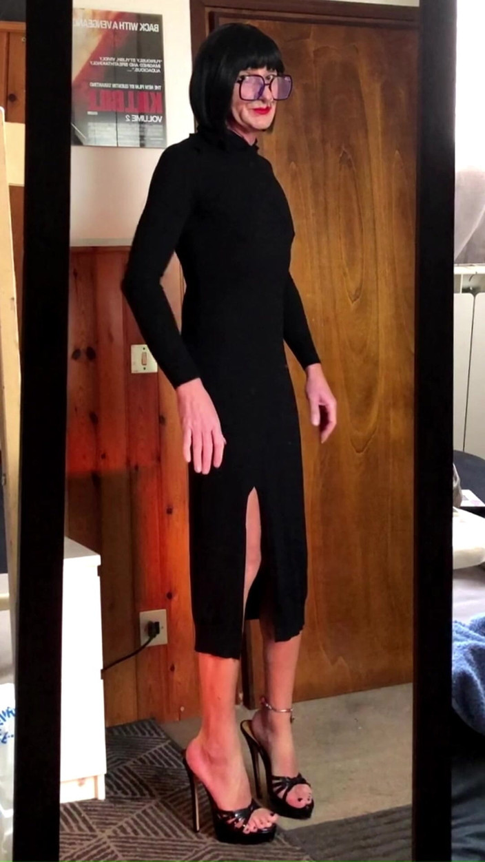 Andreina Naty: Chůze testuje na velmi vysokých podpatcích