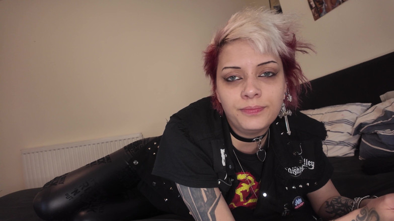 Glitterqueen1999: Suami saya cuckold - menguji keritingnya