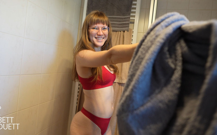 BettDuett: Tremendo orgasmo através de novo chuveiro