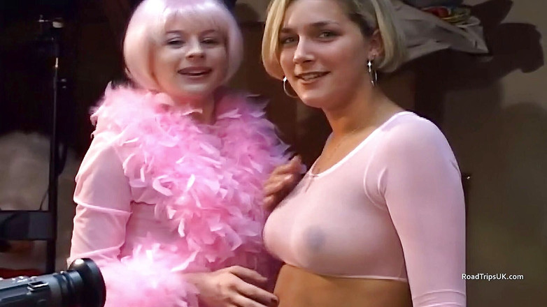 Road Trips UK: 前往曼彻斯特的公路旅行：Summer Nite和Rebekah Jordan