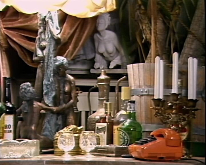 GERMAN PORN CLASSICS: Payudara Besar, Dildo Besar, Keseronokan Lebih Besar