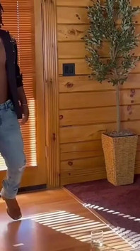 La cowgirl incontra il suo nuovo vicino