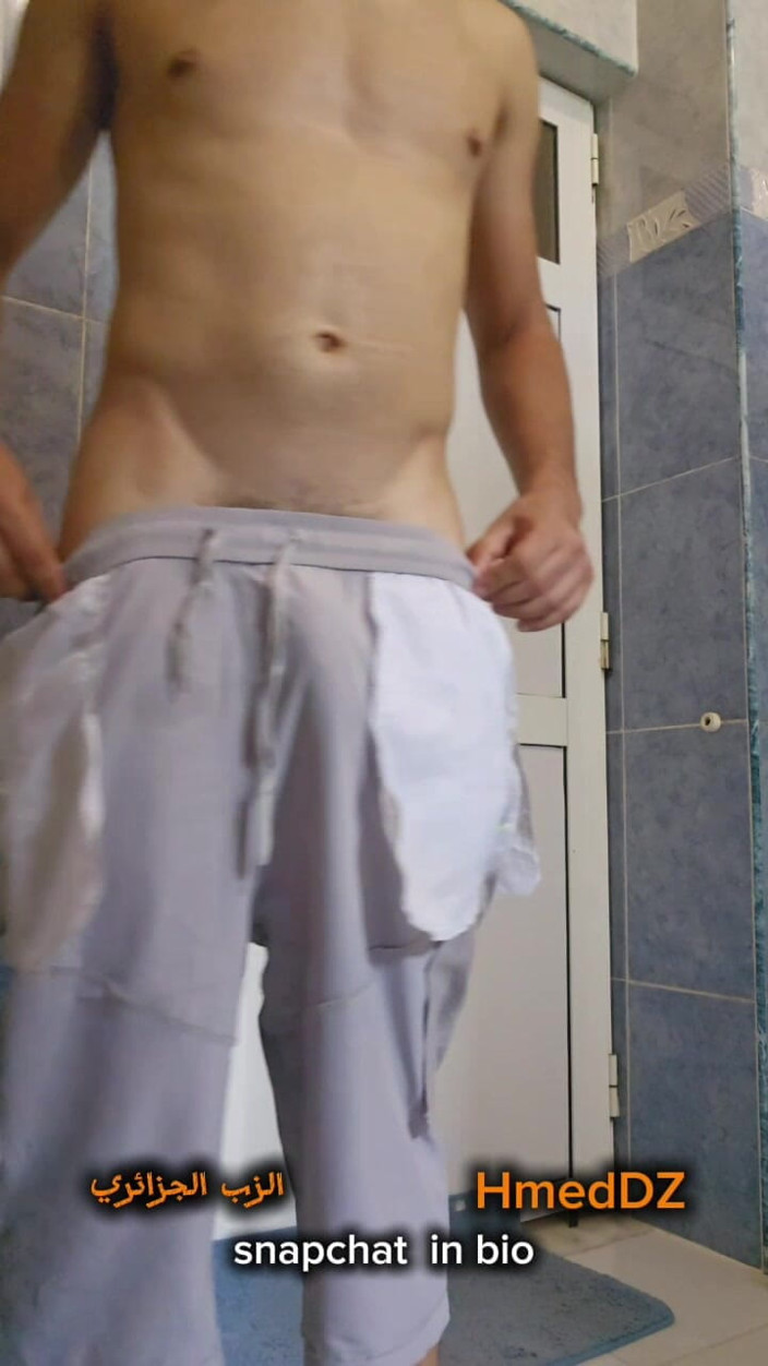 Hmed Dz: Cântă The Algerian Cock And My Body