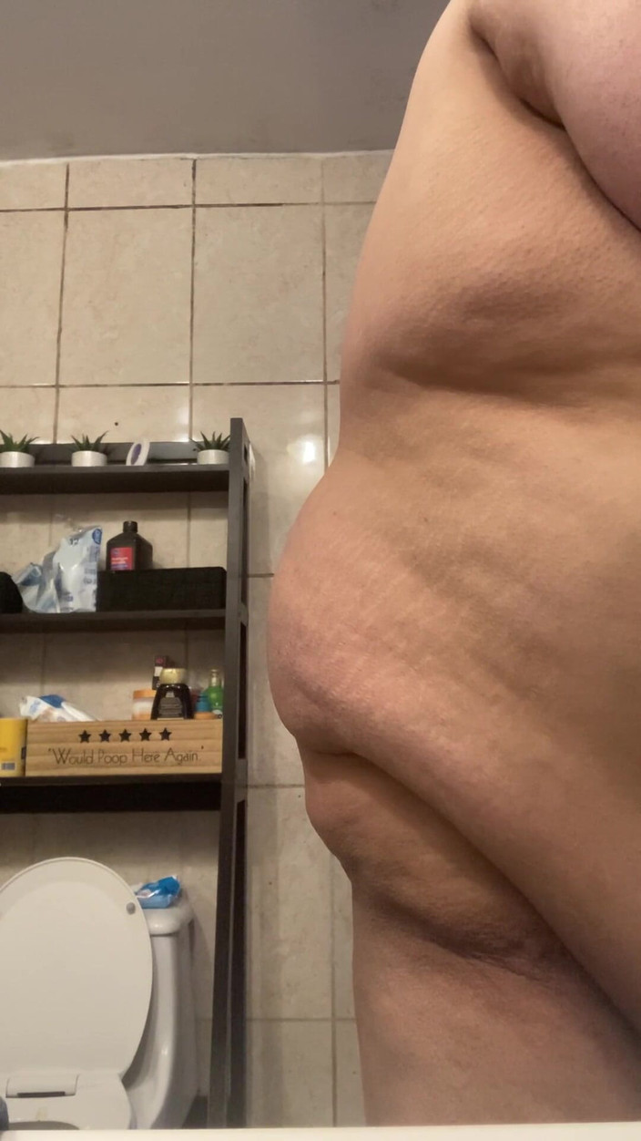 Chubbytits16: 我需要一个男人给我洗澡并玩弄我的奶子