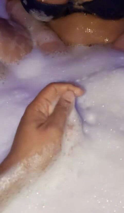 Six my and wife: アラブのシャワーファック