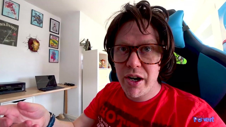 Nerd Pervert: ベル・オハラがジョガー、ポルノをやる