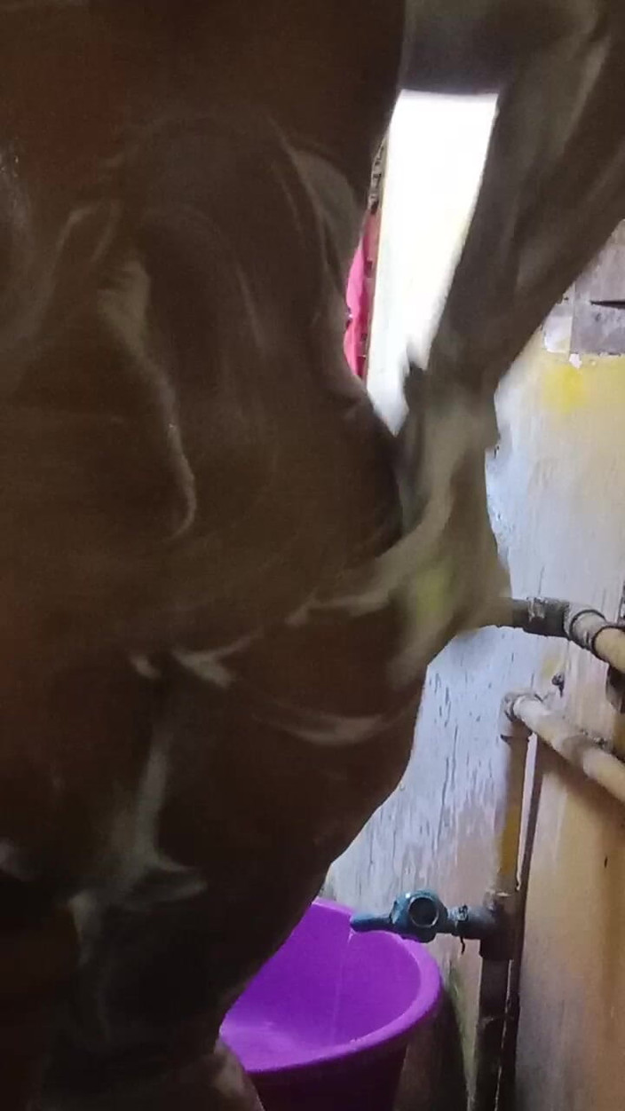 Tamil Anti Uma: Menina nacional minha meia-irmã secretamente Filmel