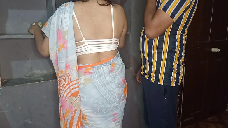 Neelima69: मेरी बड़ी गांड वाली भारतीय नौकरानी को चोदना