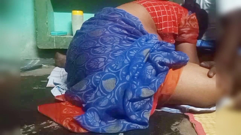 Priyanka314: インドのおばさんの猫は、自家製のボーイフレンドの村で食べている