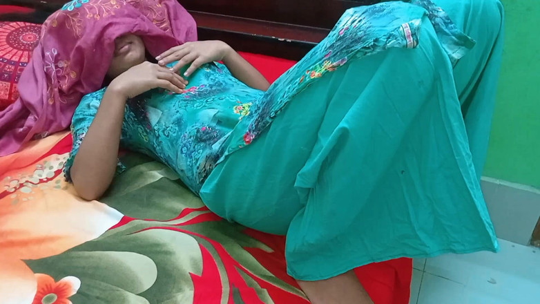 Riya Chowdhury: 与附近的女孩发生性关系