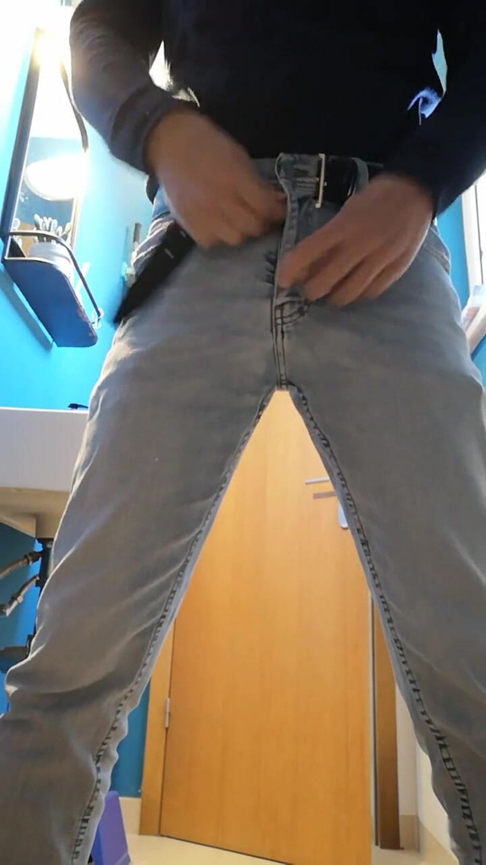 Rafael Torreano: Heißer papi beim pissen erwischt