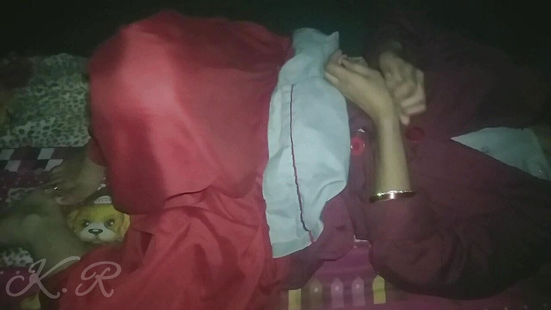 Kavyaravi: Задовольнив голод моєї пизди, зламавши пизду, перший секс, голод розслаблення