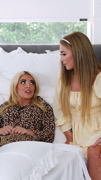 Vivianne Desilva y Callie Black deben sostener cada gemido mientras está en casa el padrastro