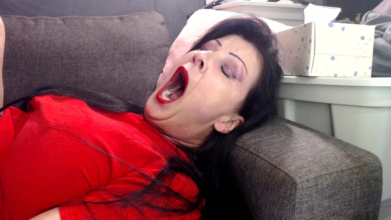 Abby Anna: Laying Down so Tired Yawn Time