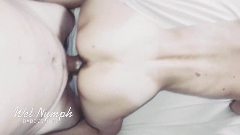 Wet Nymph: 아빠의 자지와 안에 사정하는 의붓여동생