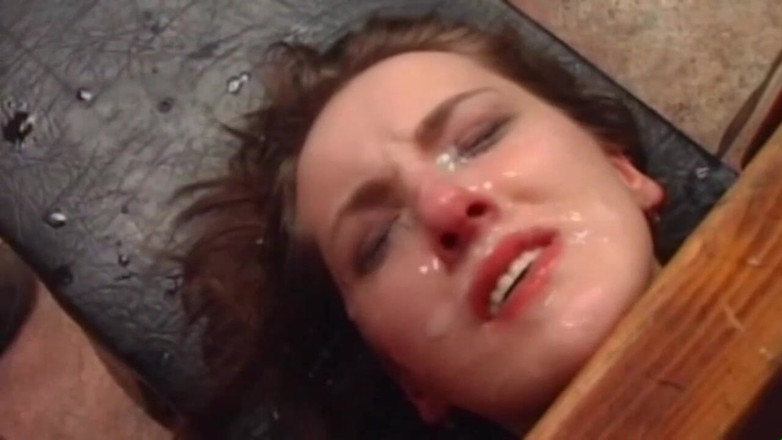 DEUTSCHE AMATEUR: 핫한 구멍 - 입과 후장 - 에피소드 5