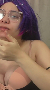 Snažím se udržet své kýchání, ale promění se to v křičící bouři