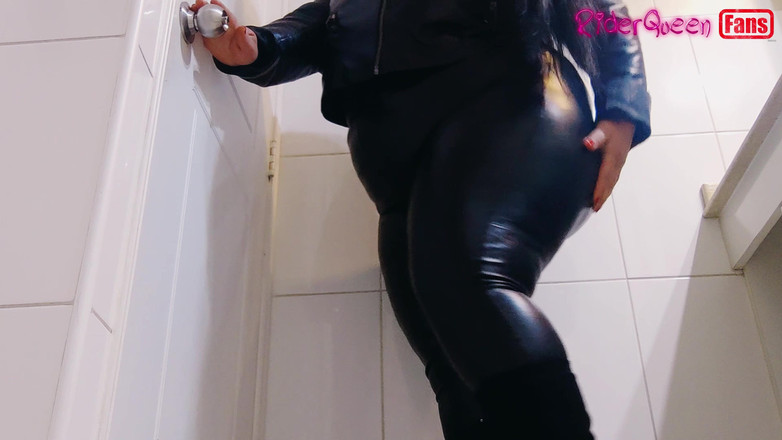 Only Riderqueen BBW Step Mom Latina Alone: Only me - video für fans