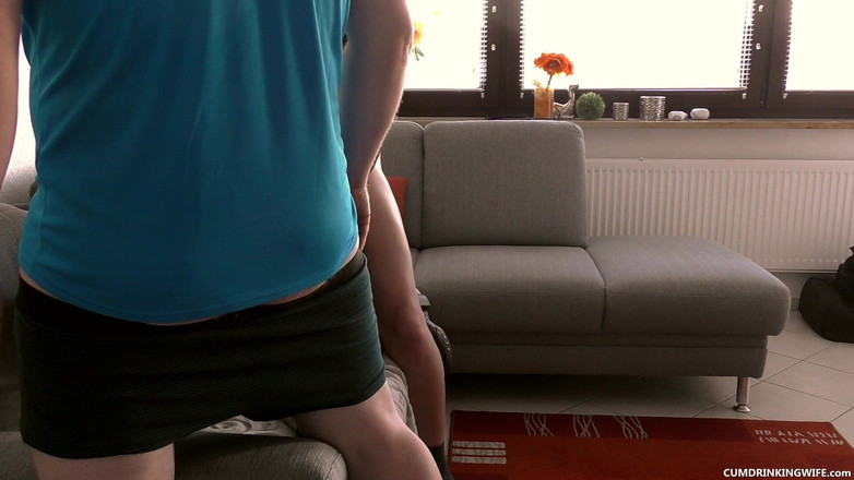 Cumdrinking Wife: अपार्टमेंट में सामूहिक चुदाई - ep.2
