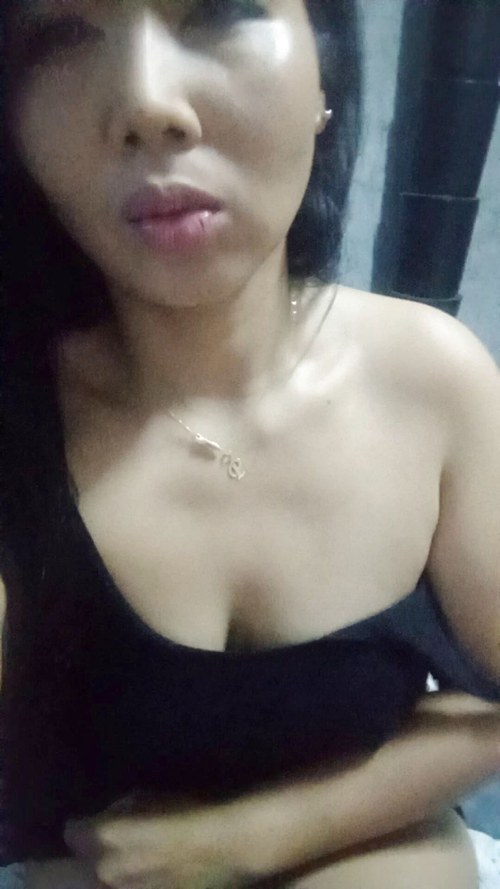 Asian rich model: Suka senyuman