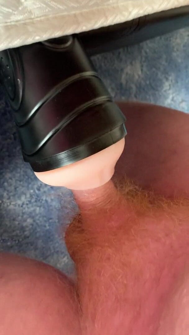 Gingerpubes: Ich ficke mein fleshlight