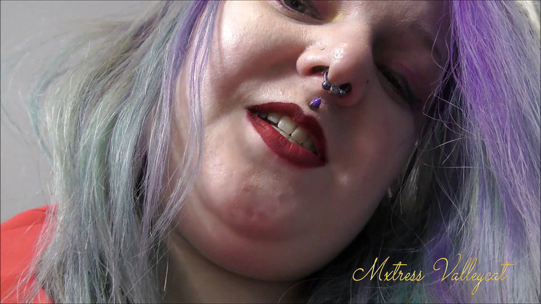 Mxtress Valleycat: 50フィートのヨーマンで平らに押しつぶされた