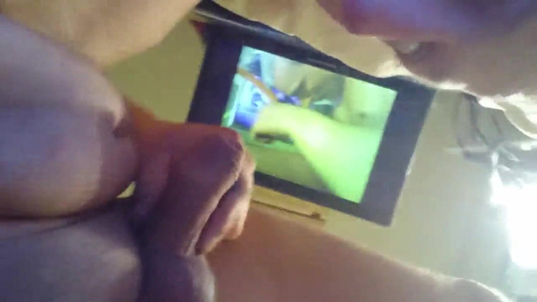 Lov2selfsuck: Intenzivní orgasmus z kouření sperma v ústech