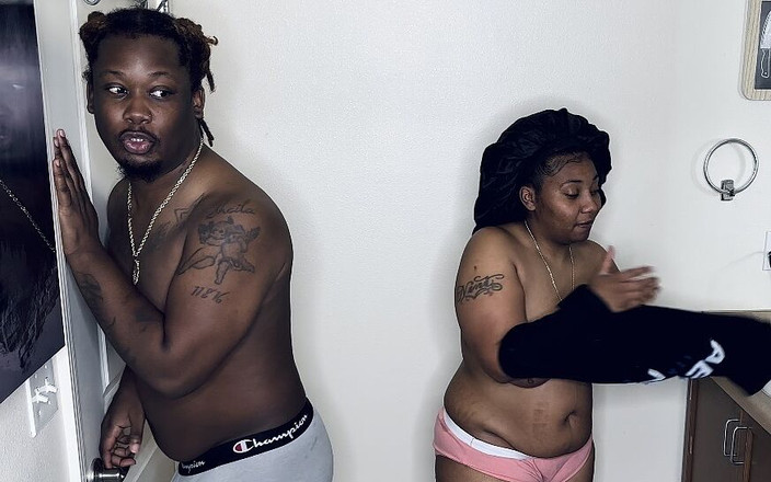 Kendale: Celé video, které Kendale omylem vejde na masterbating spolubydlící