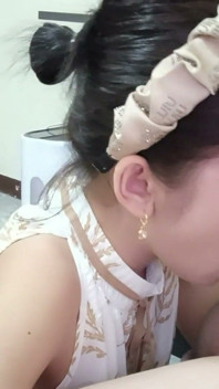 Tiny Horny Stepsister Swallow My Cum Every Last Drop