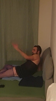 Dvě domina a dvě submisivní děvky