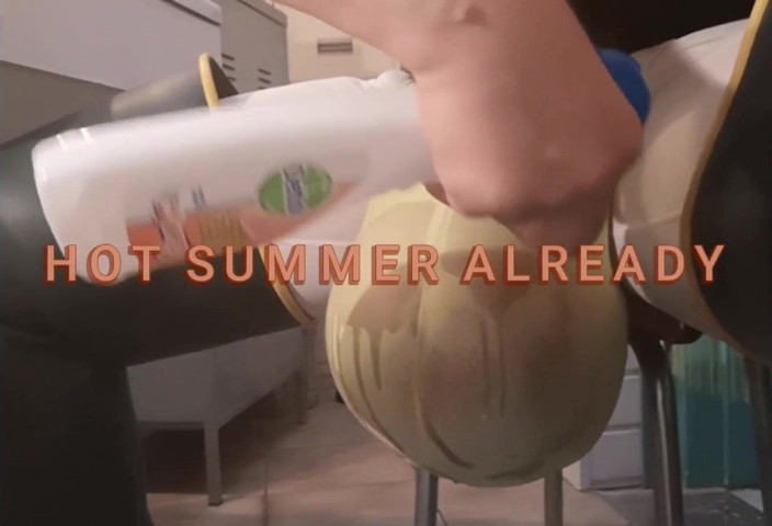 Monster_Meat_: Fucking inside a filled condom piss