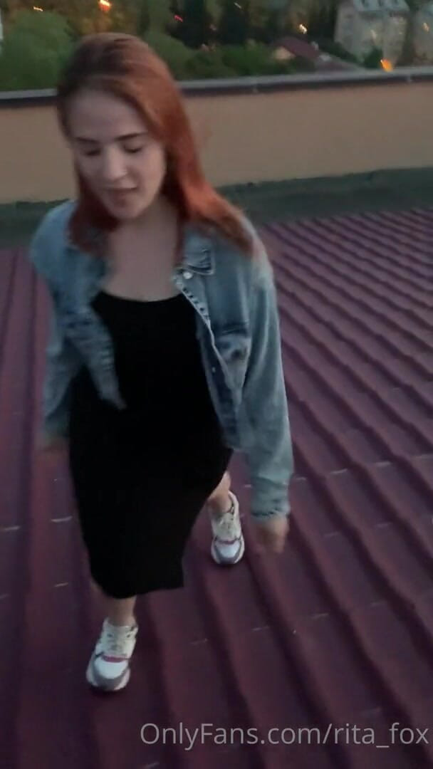 SugarNadya: Rooftop blowjob