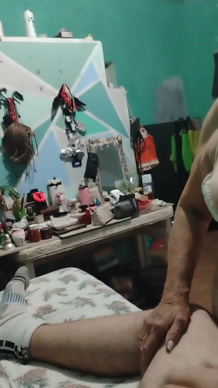 cextyu: Sucking Cock