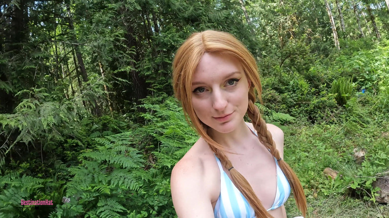 Destination Kat: Čůrání ve vodě