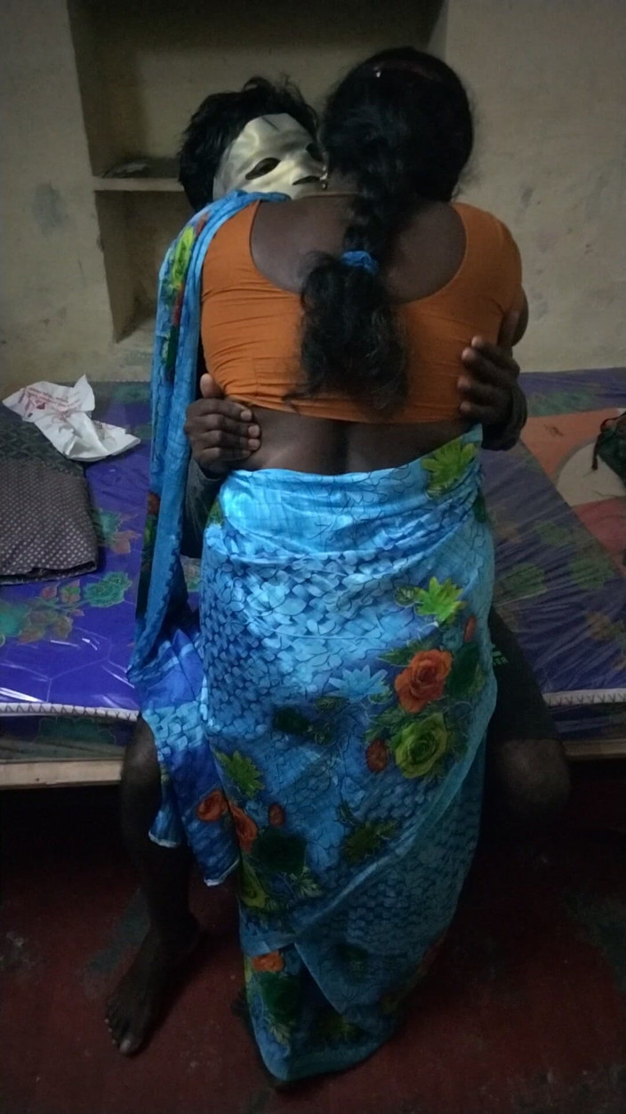 Benita sweety: Mătușă de la sat sex incitant cu un tip