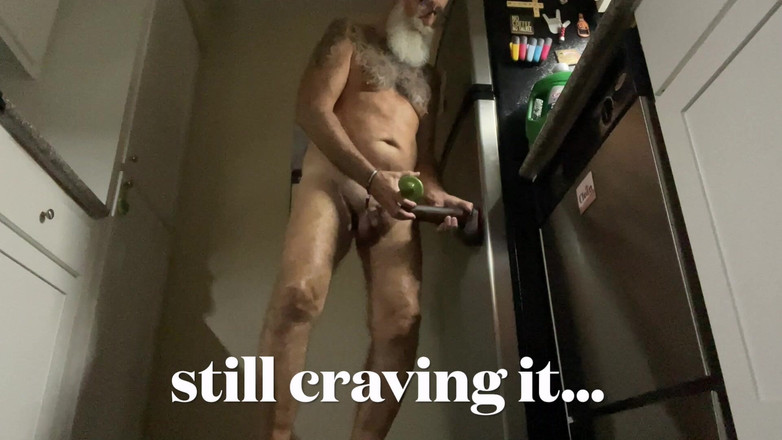 feedmedick: Připravený.. aby naplnil moji díru.