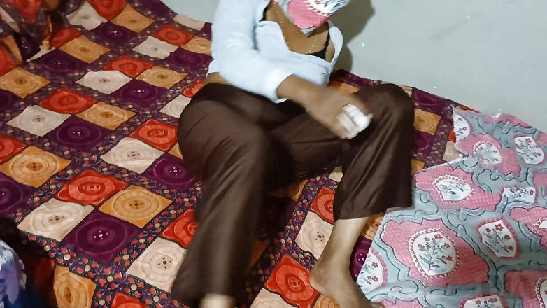 amruta123: Minha meia-irmã está com muito tesão e me pede para...