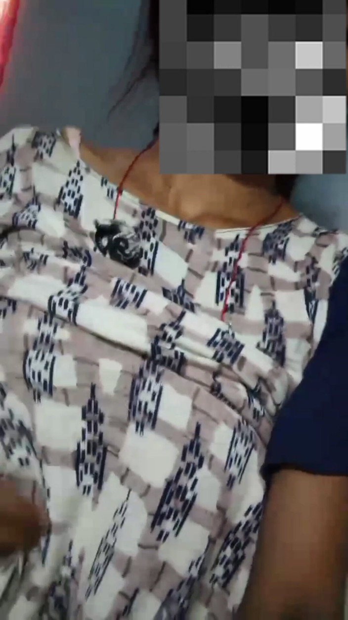 Desi Lovebirds: Desi Indian GF Solo Private Video