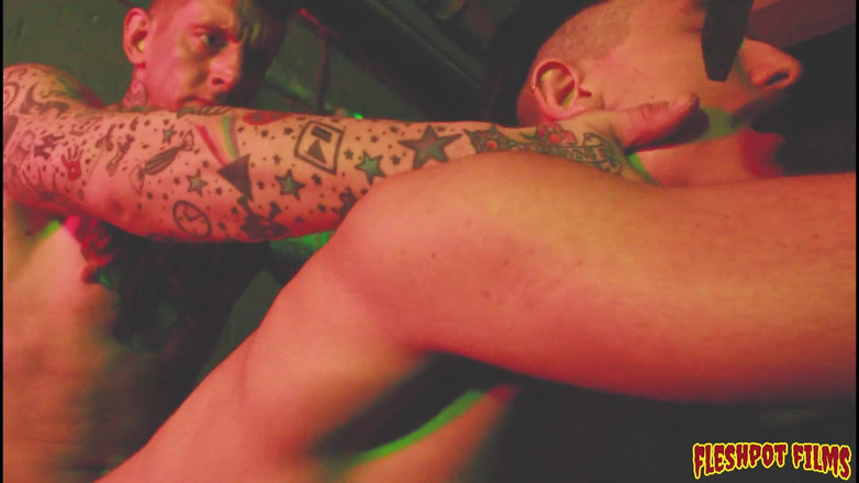 Fleshpot films: Šukání Axela