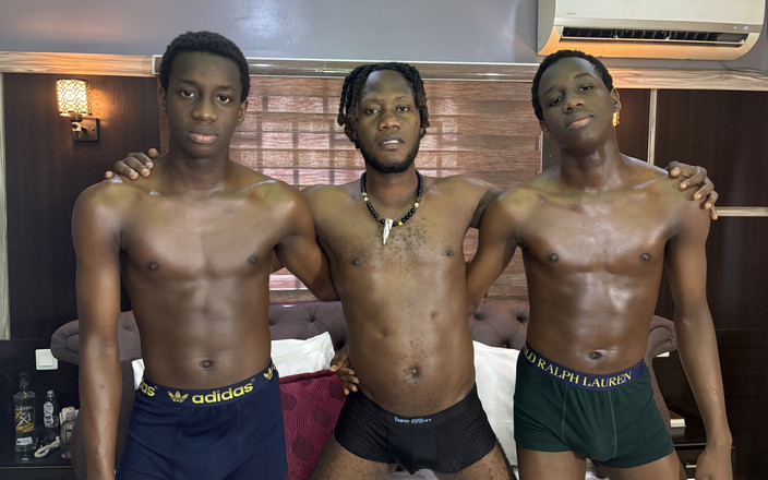 FWBigDick: Twin Twinks Querían Un Poco De Diversión