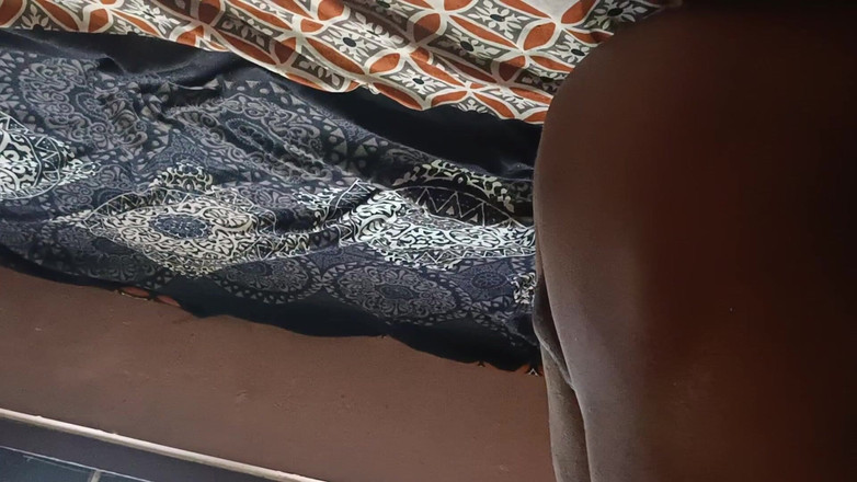 shapemodel: Nackte mallu ist schwul