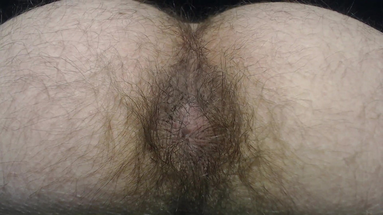 Hunky time: 占主导地位的继父喂养他的头发和放屁