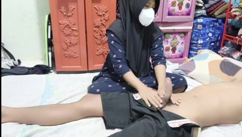Rania: Mama vitregă cu hijab